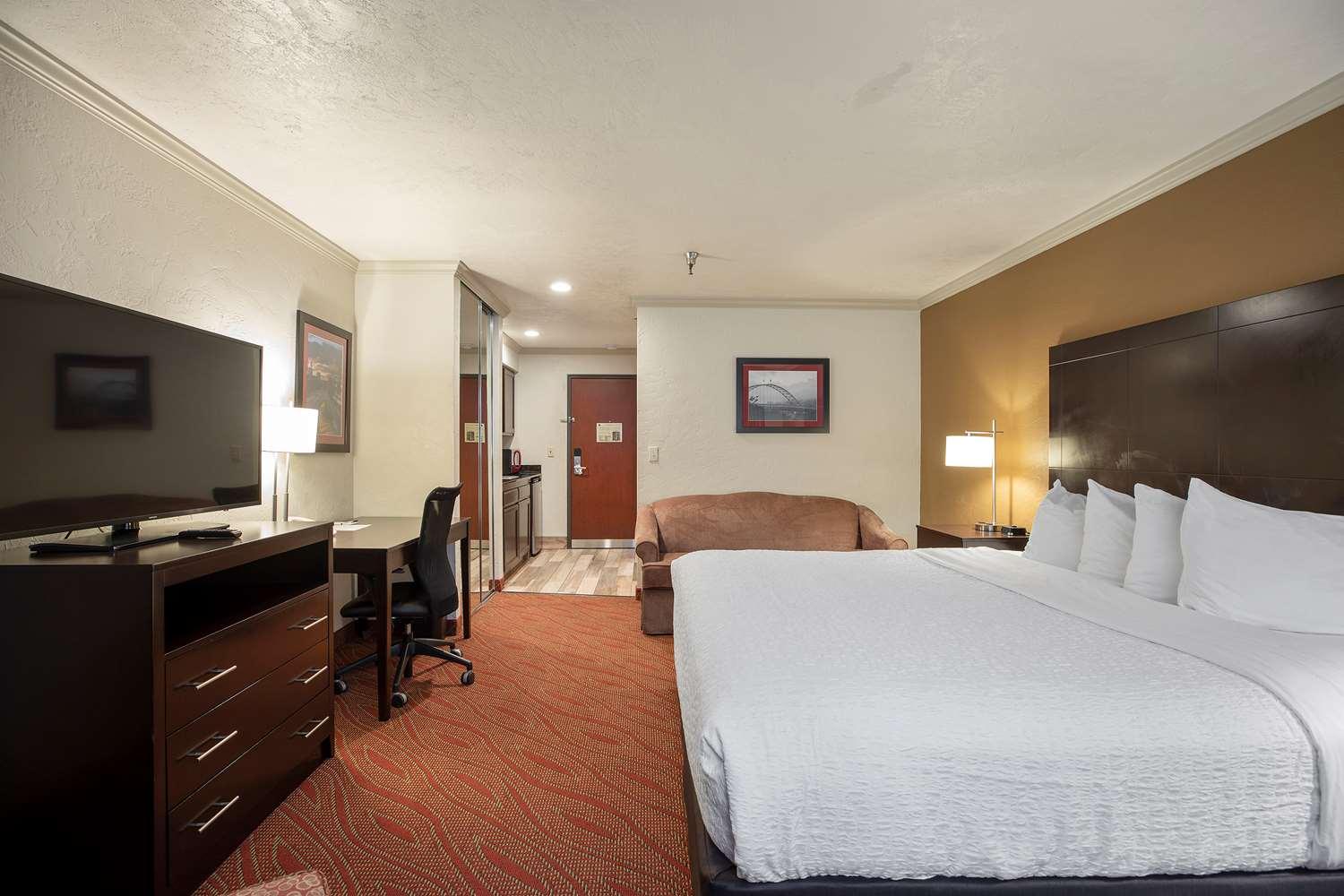 Best Western Plus Parkway Inn Wilsonville Dış mekan fotoğraf