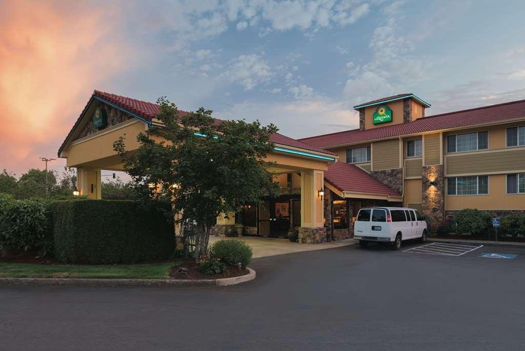 Best Western Plus Parkway Inn Wilsonville Dış mekan fotoğraf