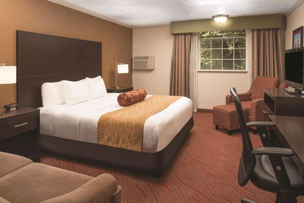 Best Western Plus Parkway Inn Wilsonville Dış mekan fotoğraf