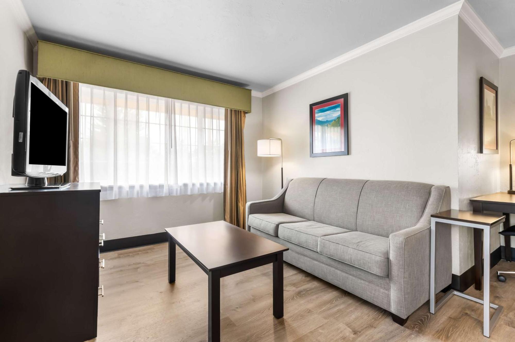 Best Western Plus Parkway Inn Wilsonville Dış mekan fotoğraf
