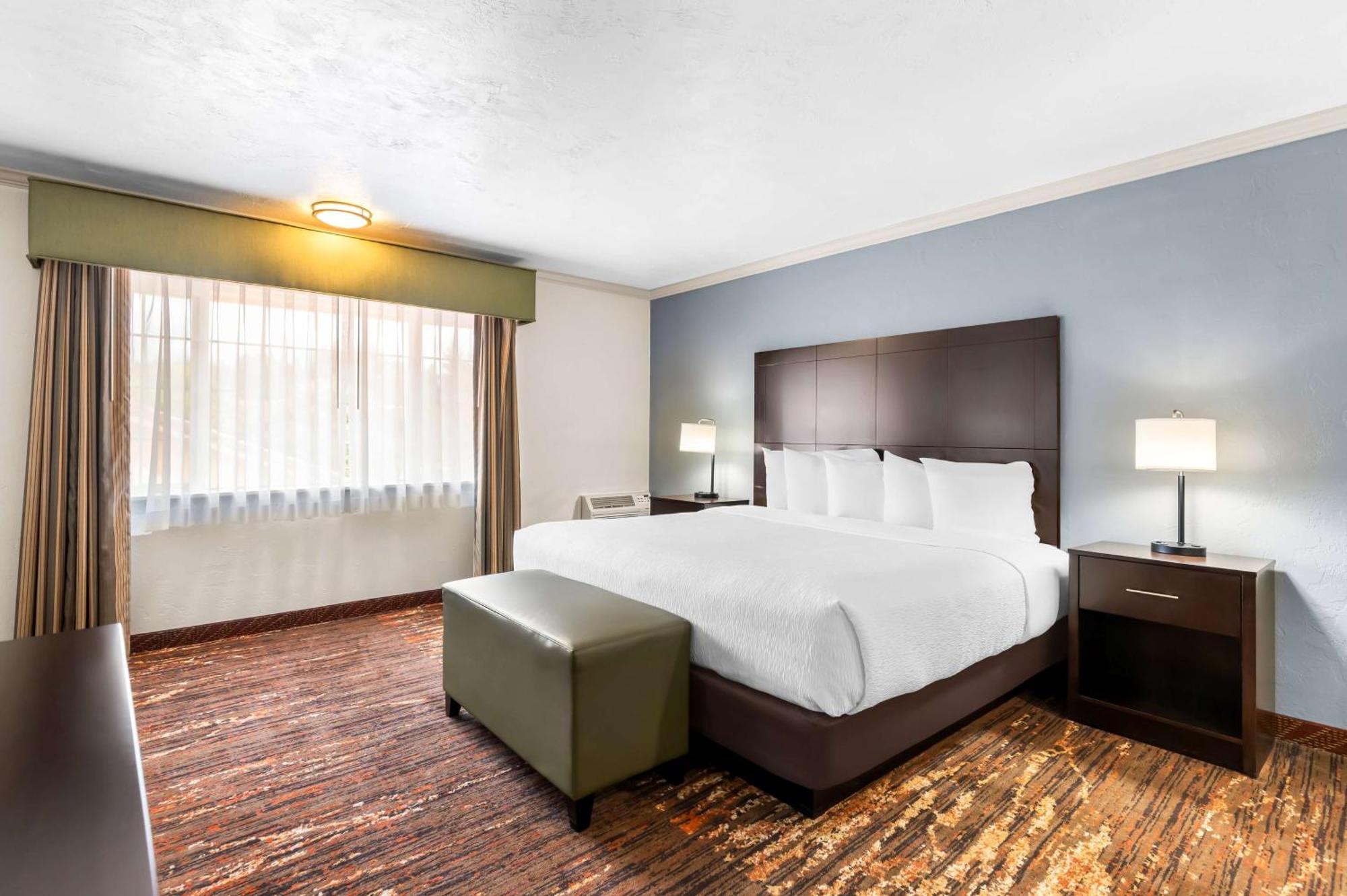 Best Western Plus Parkway Inn Wilsonville Dış mekan fotoğraf