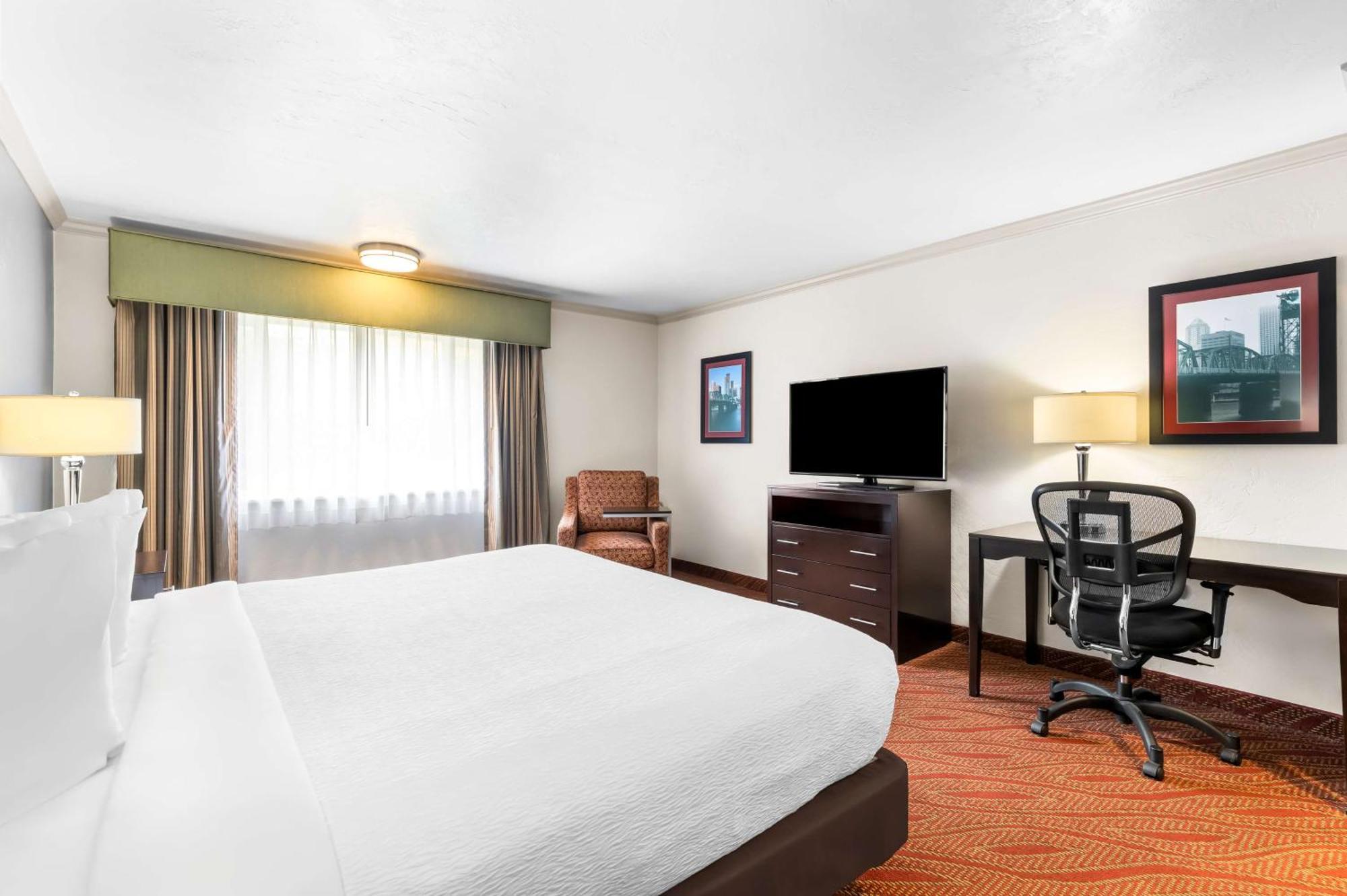Best Western Plus Parkway Inn Wilsonville Dış mekan fotoğraf