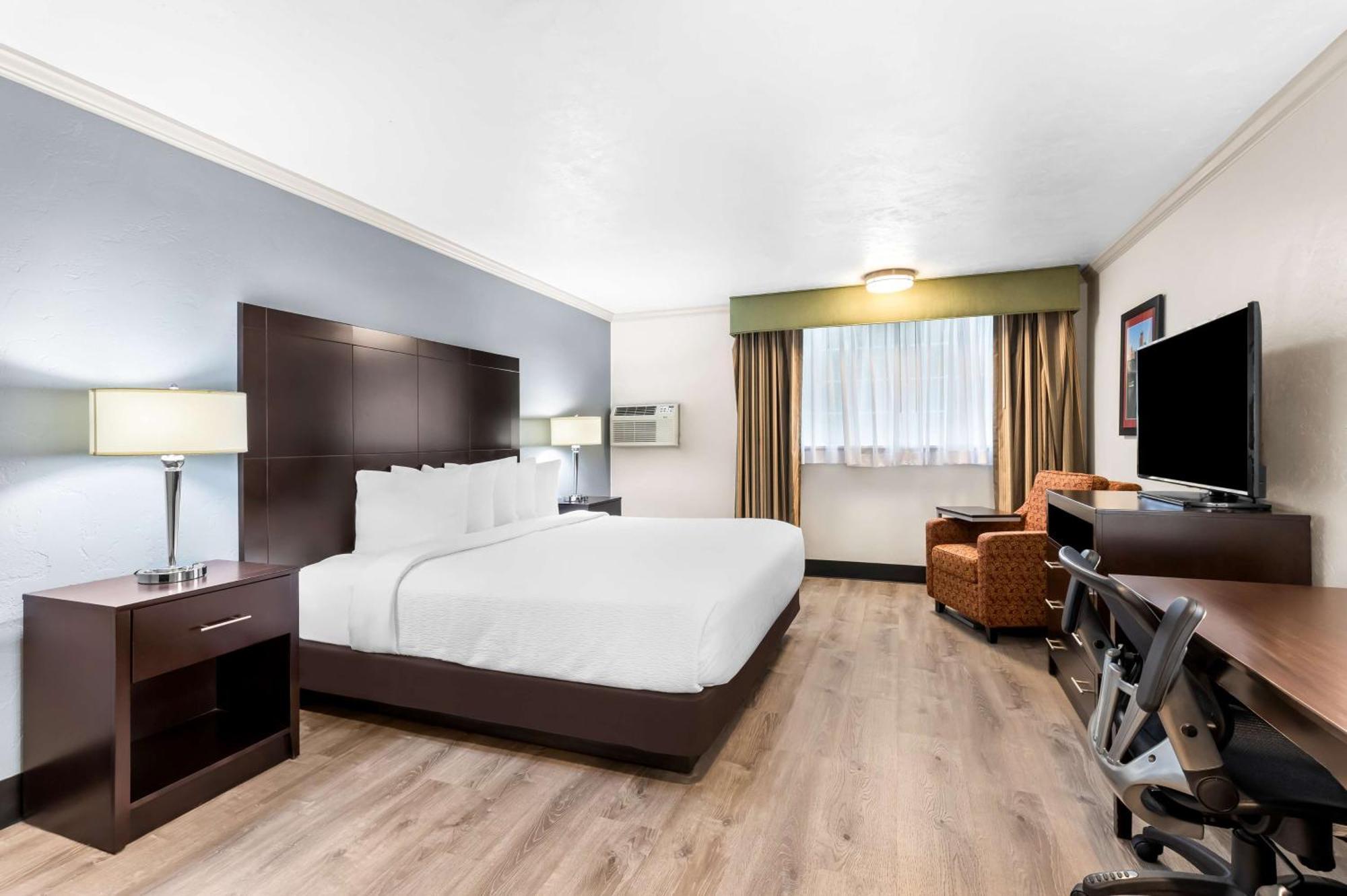 Best Western Plus Parkway Inn Wilsonville Dış mekan fotoğraf