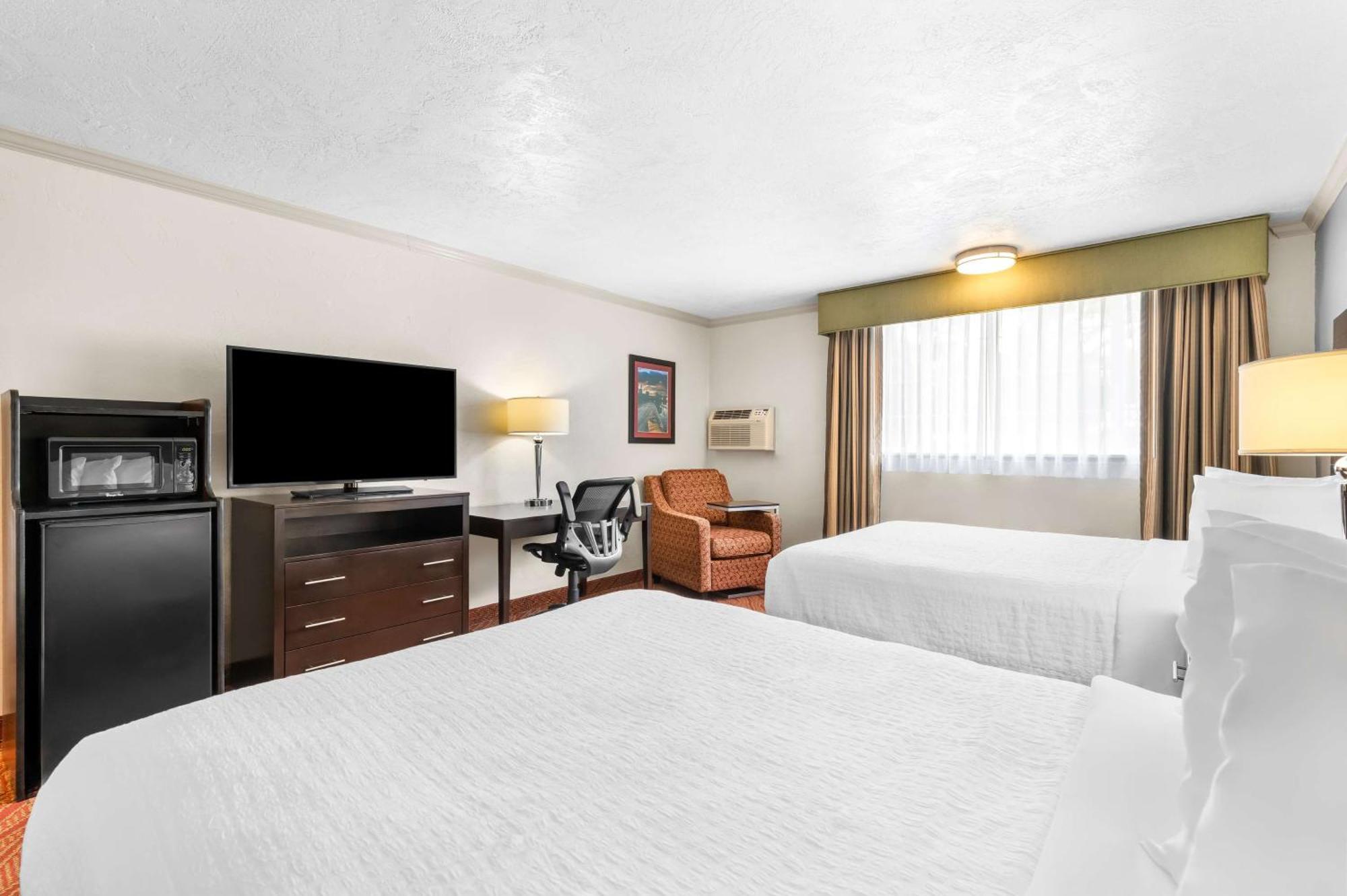 Best Western Plus Parkway Inn Wilsonville Dış mekan fotoğraf