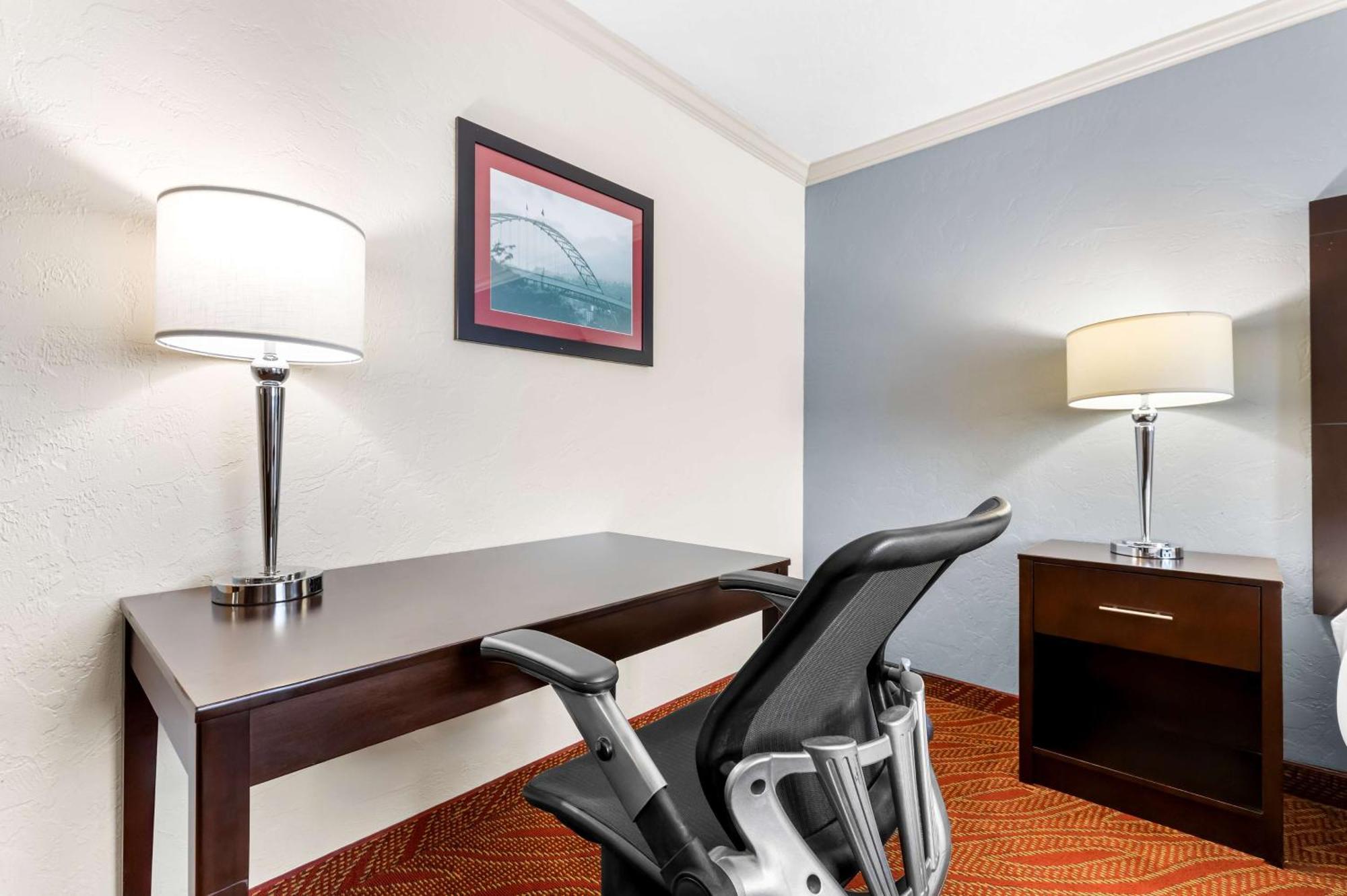 Best Western Plus Parkway Inn Wilsonville Dış mekan fotoğraf
